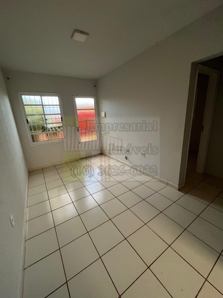 Casa para alugar com 2 quartos, 90m² - Foto 10