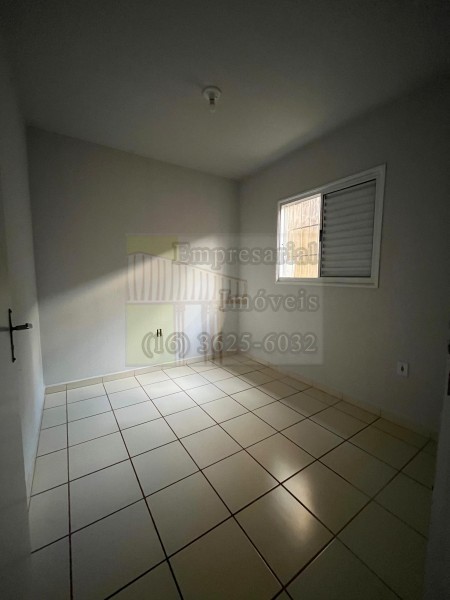 Casa para alugar com 2 quartos, 90m² - Foto 11