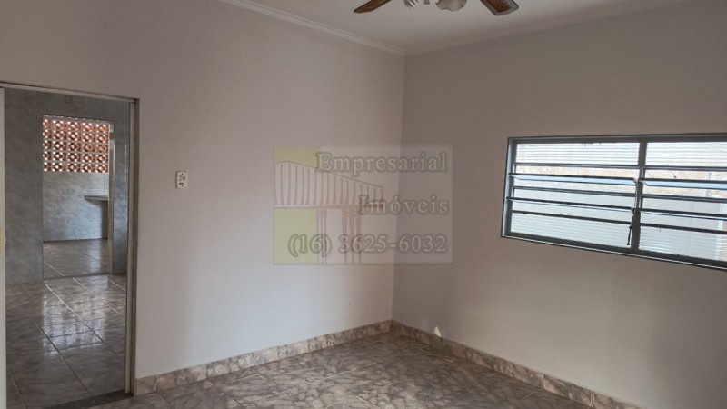 Casa para alugar com 3 quartos, 100m² - Foto 13