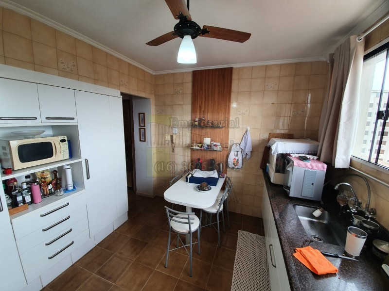 Apartamento à venda com 3 quartos, 209m² - Foto 37