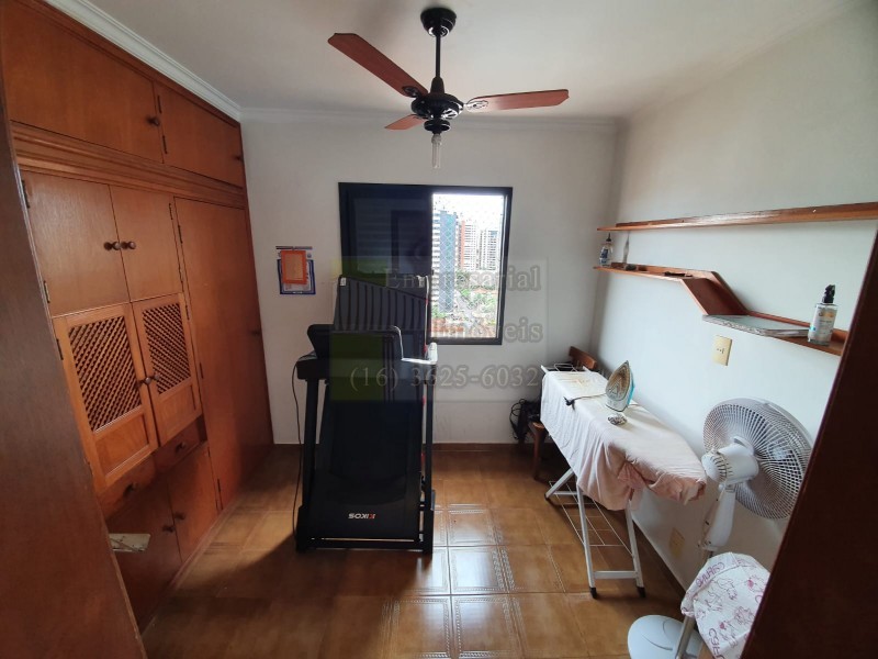 Apartamento à venda com 3 quartos, 209m² - Foto 41