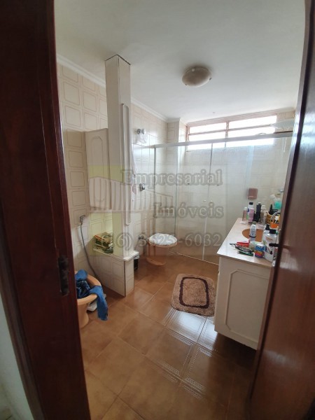 Apartamento à venda com 3 quartos, 209m² - Foto 6