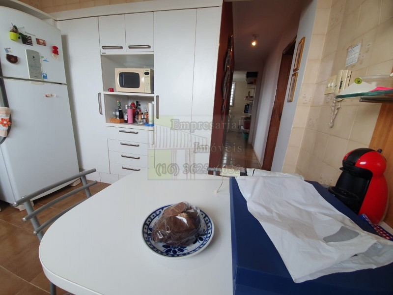 Apartamento à venda com 3 quartos, 209m² - Foto 32