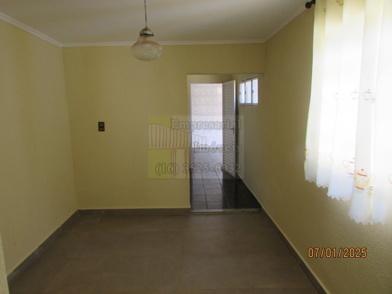 Casa à venda e aluguel com 2 quartos, 90m² - Foto 12