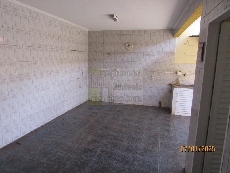 Casa à venda e aluguel com 2 quartos, 90m² - Foto 17