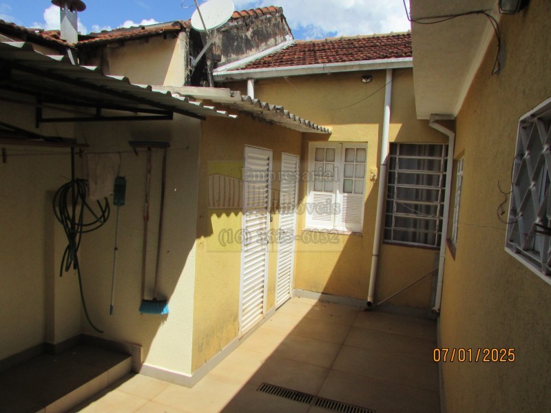 Casa à venda e aluguel com 2 quartos, 90m² - Foto 19