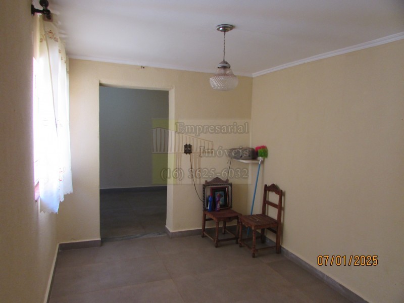 Casa à venda e aluguel com 2 quartos, 90m² - Foto 13