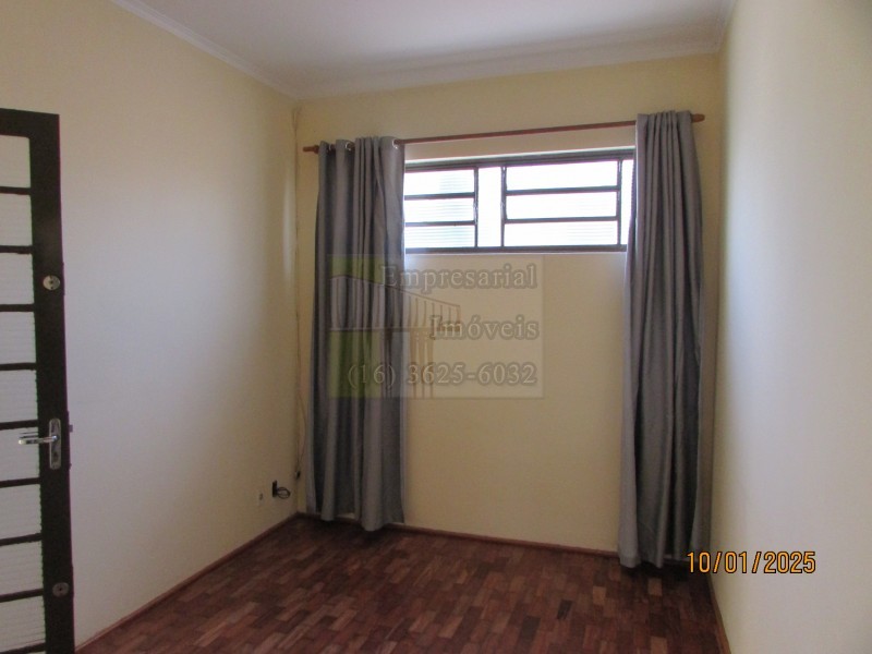 Casa para alugar com 2 quartos, 60m² - Foto 2