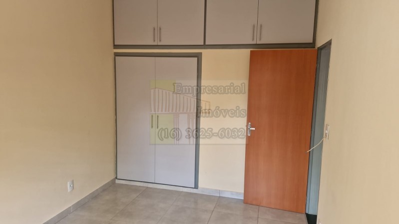 Casa para alugar com 3 quartos, 120m² - Foto 11