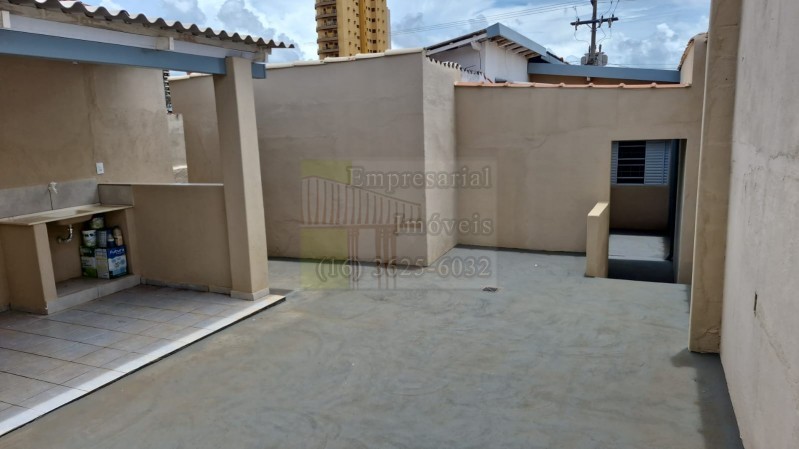 Casa para alugar com 3 quartos, 120m² - Foto 26