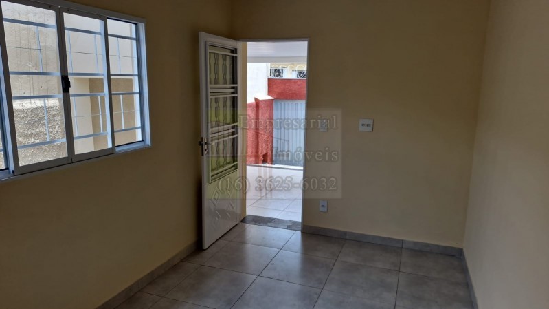 Casa para alugar com 3 quartos, 120m² - Foto 8