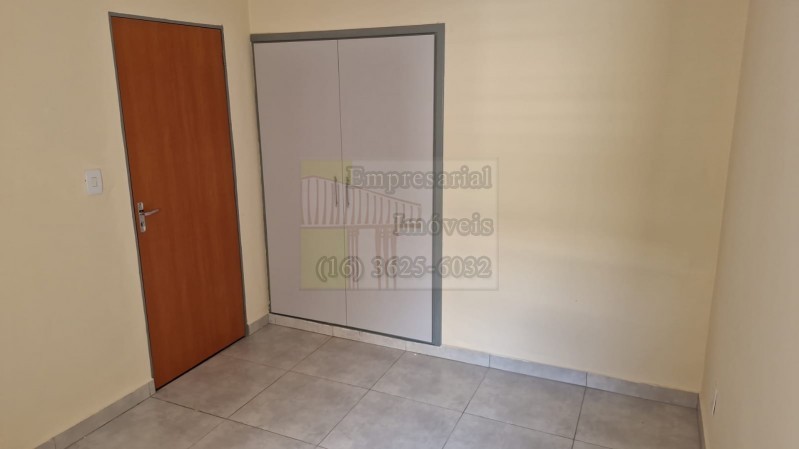 Casa para alugar com 3 quartos, 120m² - Foto 13