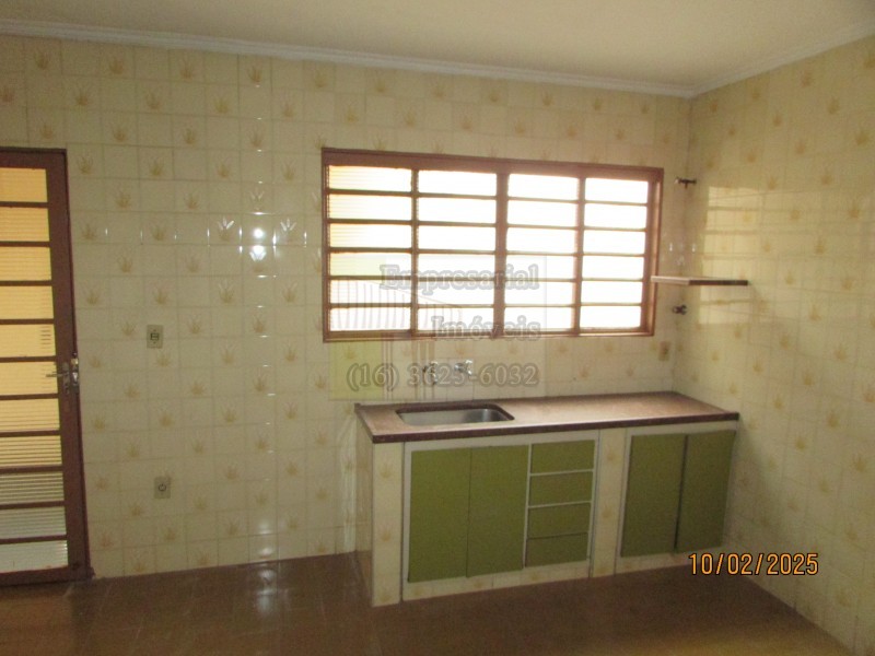 Casa para alugar com 2 quartos, 70m² - Foto 15