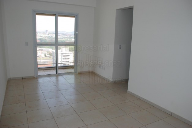 Apartamento à venda com 2 quartos, 72m² - Foto 1