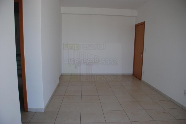 Apartamento à venda com 2 quartos, 72m² - Foto 3